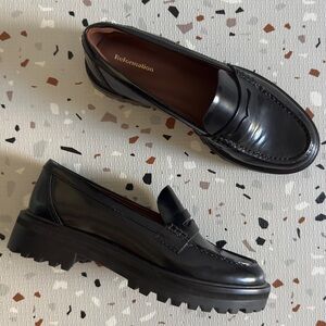 Reformation Agathea Chunky Loafer in Black Size 7